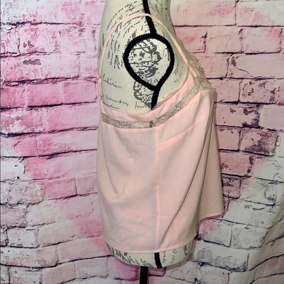 🔥MITTOSHOP🔥PALE PINK CAMI🔥SZ SMALL - Picture 3 of 5
